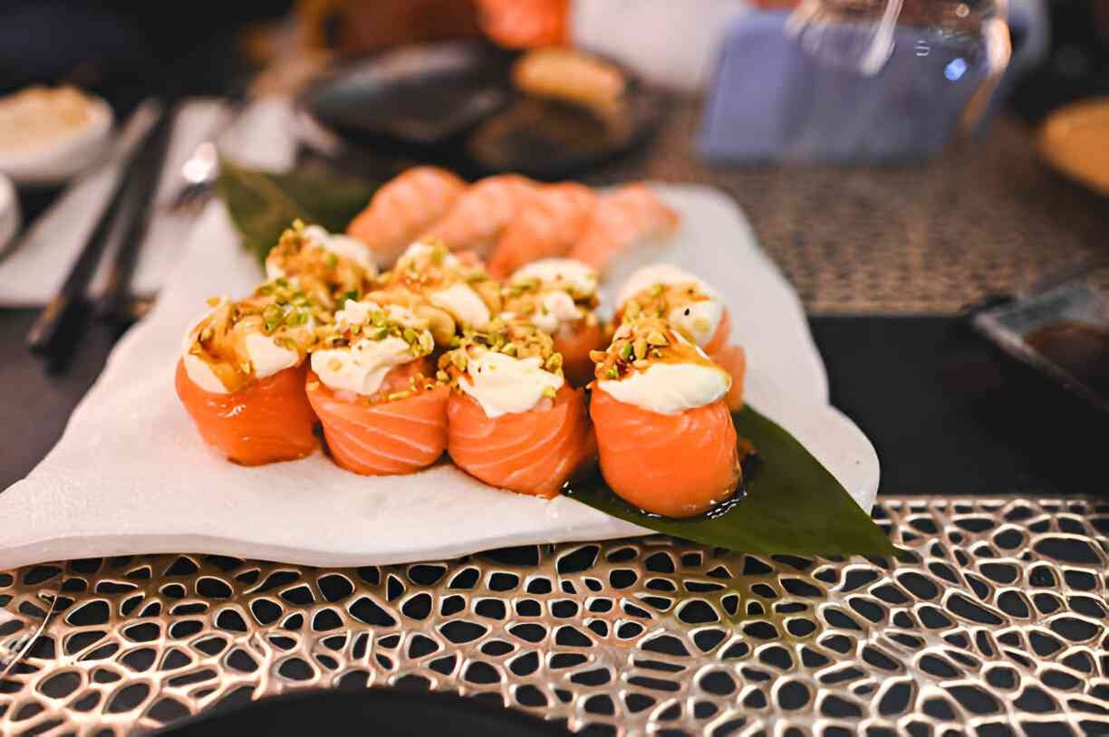 St. Louis Sushi Recipe (Midwestern-Style Sushi Rolls) - sushi